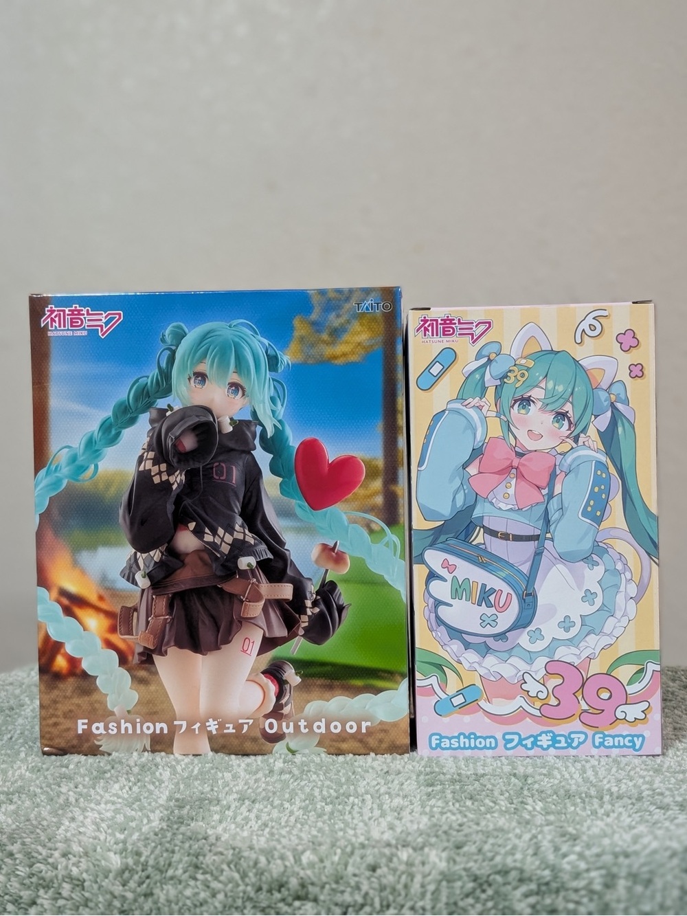 Hatsune Miku Fashion Figures Bundle